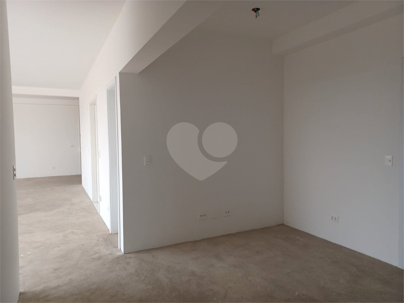 Apartamento à venda com 4 suítes em Real Parque, São Paulo, SP