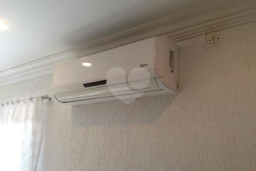 Casa à venda com 4 quartos, sendo 1 suíte, em Samambaia, Mairiporã, SP
