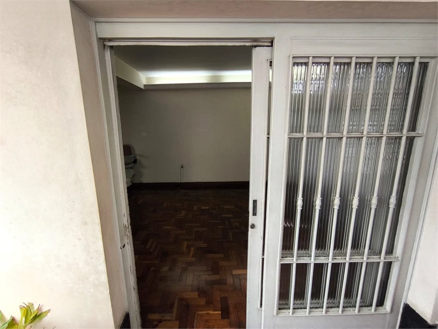 Sobrado à venda com 5 quartos, sendo 1 suíte, em Jardim Trussardi, São Paulo, SP