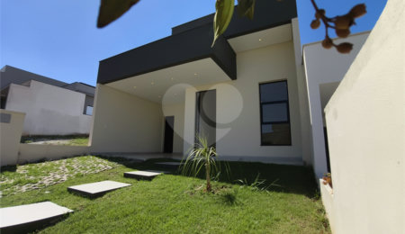 Casa à venda com 3 quartos, sendo 1 suíte,  no condomínio Residencial Villagio Wanel, Sorocaba - SP