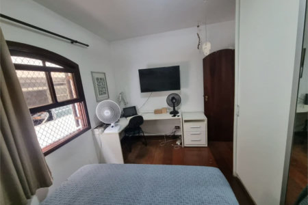 Casa à venda com 4 quartos, sendo 1 suíte, em Jardim Lídia, São Paulo, SP