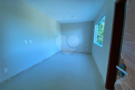 Casa à venda com 4 quartos, sendo 3 suítes, em Orla Norte, Porto Seguro, BA