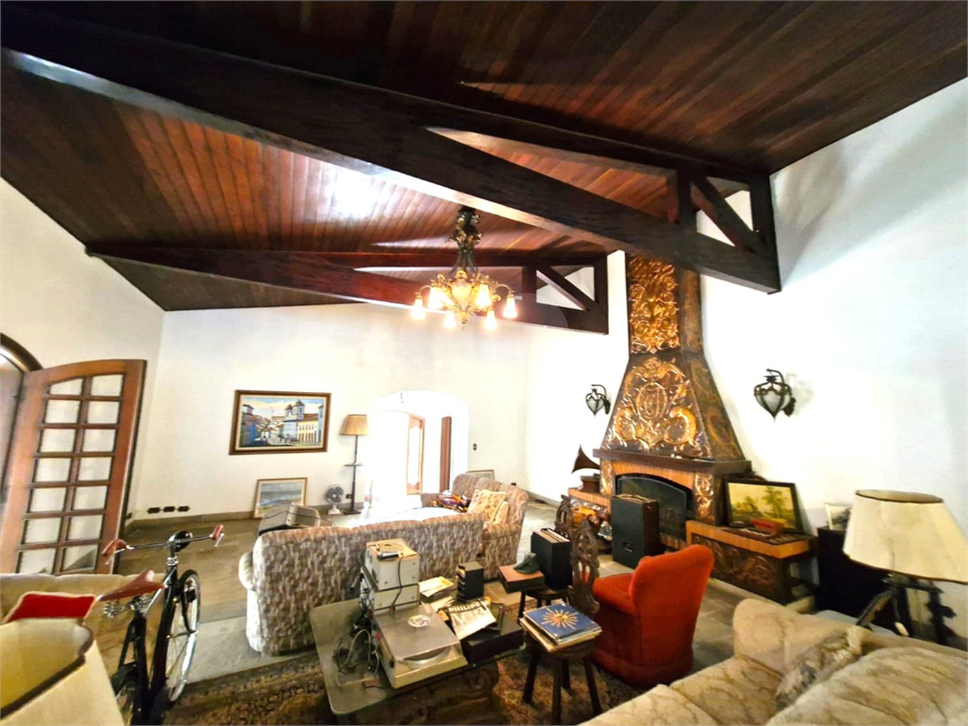Casa Térrea à venda com 5 quartos, sendo 3 suítes, em Granja Julieta, São Paulo, SP