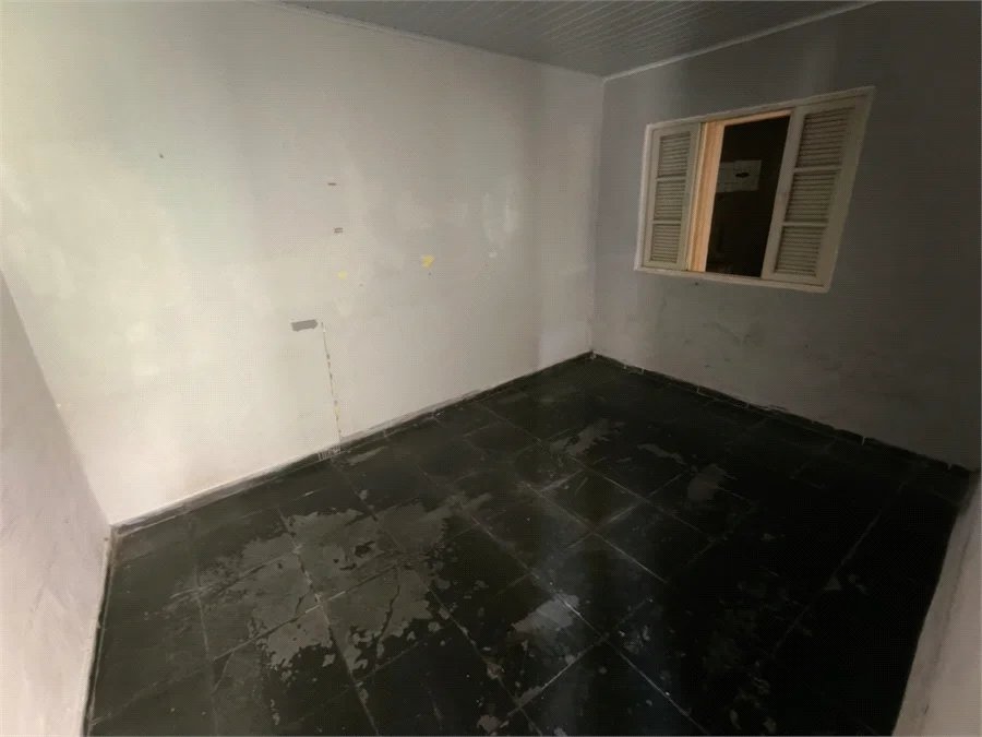 Casa à venda com 3 quartos em Jardim das Esmeraldas, São Paulo, SP