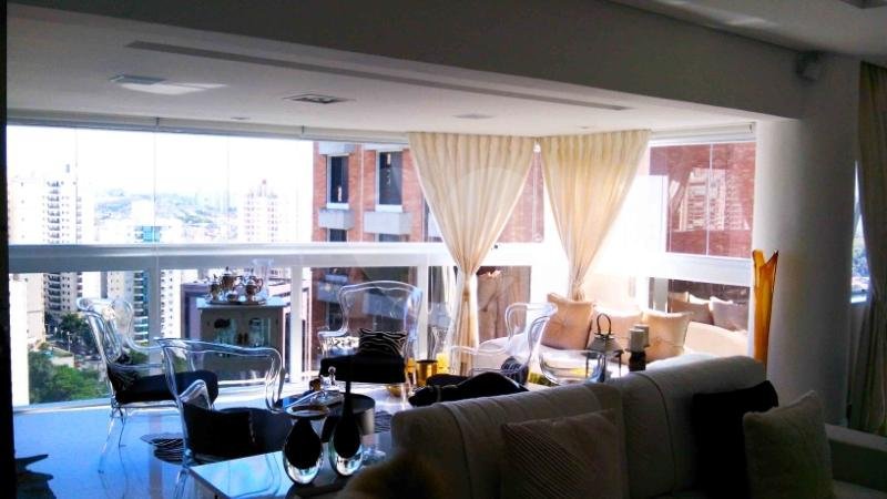 Apartamento à venda com 3 suítes em Morumbi, São Paulo, SP