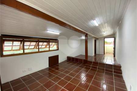 Sobrado à venda com 7 quartos, sendo 2 suítes, em Brooklin Paulista, São Paulo, SP