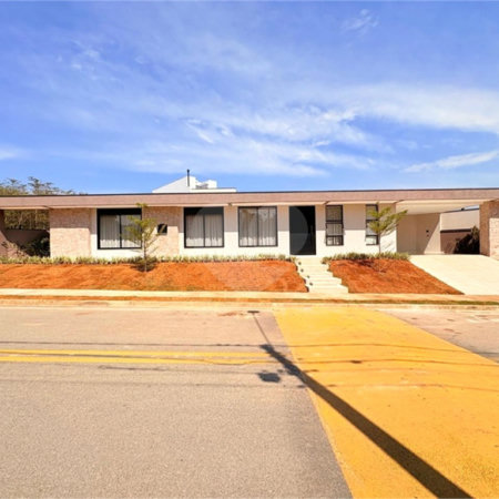 Casa à venda com 3 suítes no condomínio Helena Maria, Sorocaba - SP
