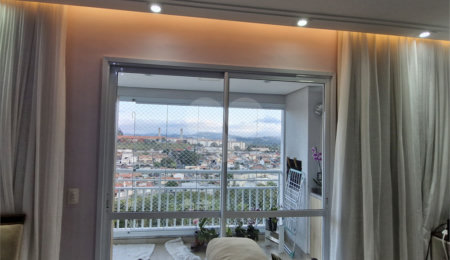Apartamento à venda com 3 quartos, sendo 1 suíte,  em Vila Suissa, Mogi das Cruzes, SP