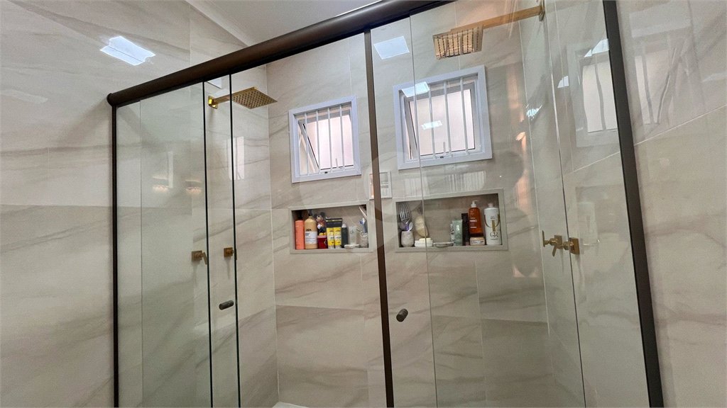Sobrado à venda com 3 quartos, sendo 1 suíte, em Tremembé, São Paulo, SP