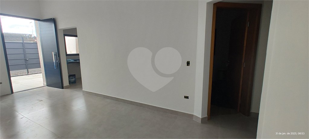 Casa Térrea à venda com 3 quartos, sendo 1 suíte,  em Nova Cerejeira, Atibaia, SP