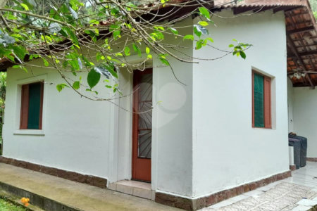 Chácara à venda com 3 quartos em Caraguatá, Mairiporã, SP