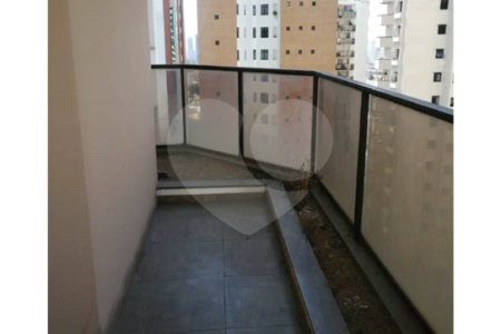 Apartamento à venda com 3 suítes em Tatuapé, São Paulo, SP