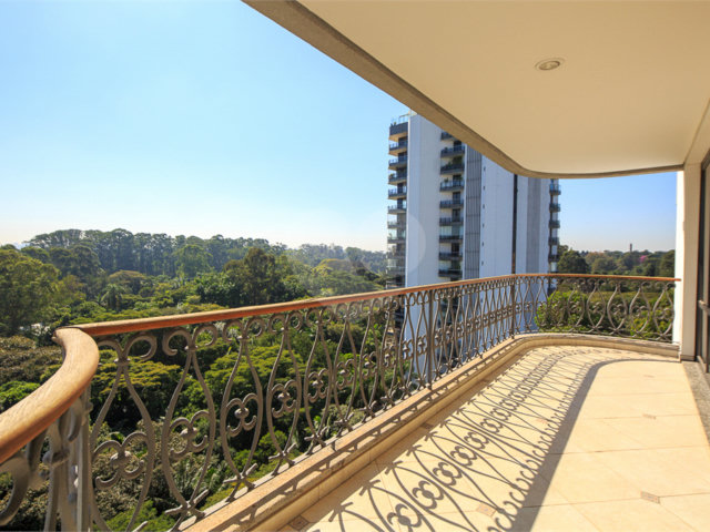 Duplex à venda ou para alugar com 5 suítes em Alto da Boa Vista, São Paulo, SP