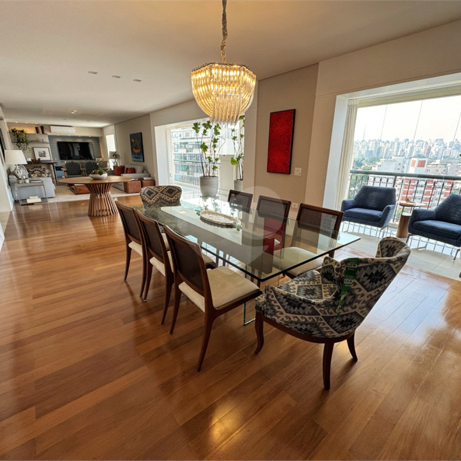 Apartamento à venda com 3 suítes em Itaim Bibi, São Paulo, SP