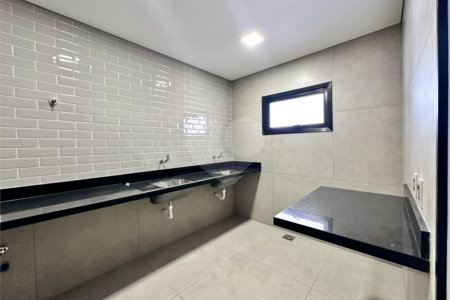 Casa à venda com 3 suítes no condomínio Residencial Florais Itália, Cuiabá - MT