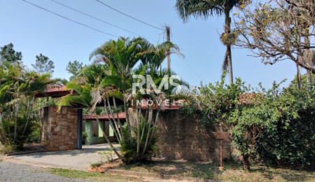 Chácara à venda com 4 quartos, sendo 2 suítes,  em Chácara Sete Quedas, Itu, SP