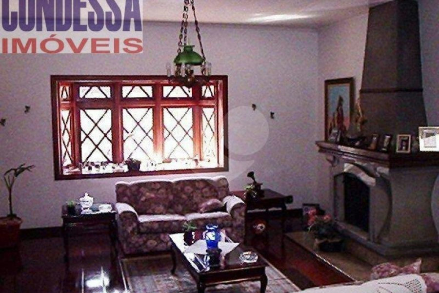Sobrado à venda com 5 quartos, sendo 2 suítes, em Horto Florestal, São Paulo, SP