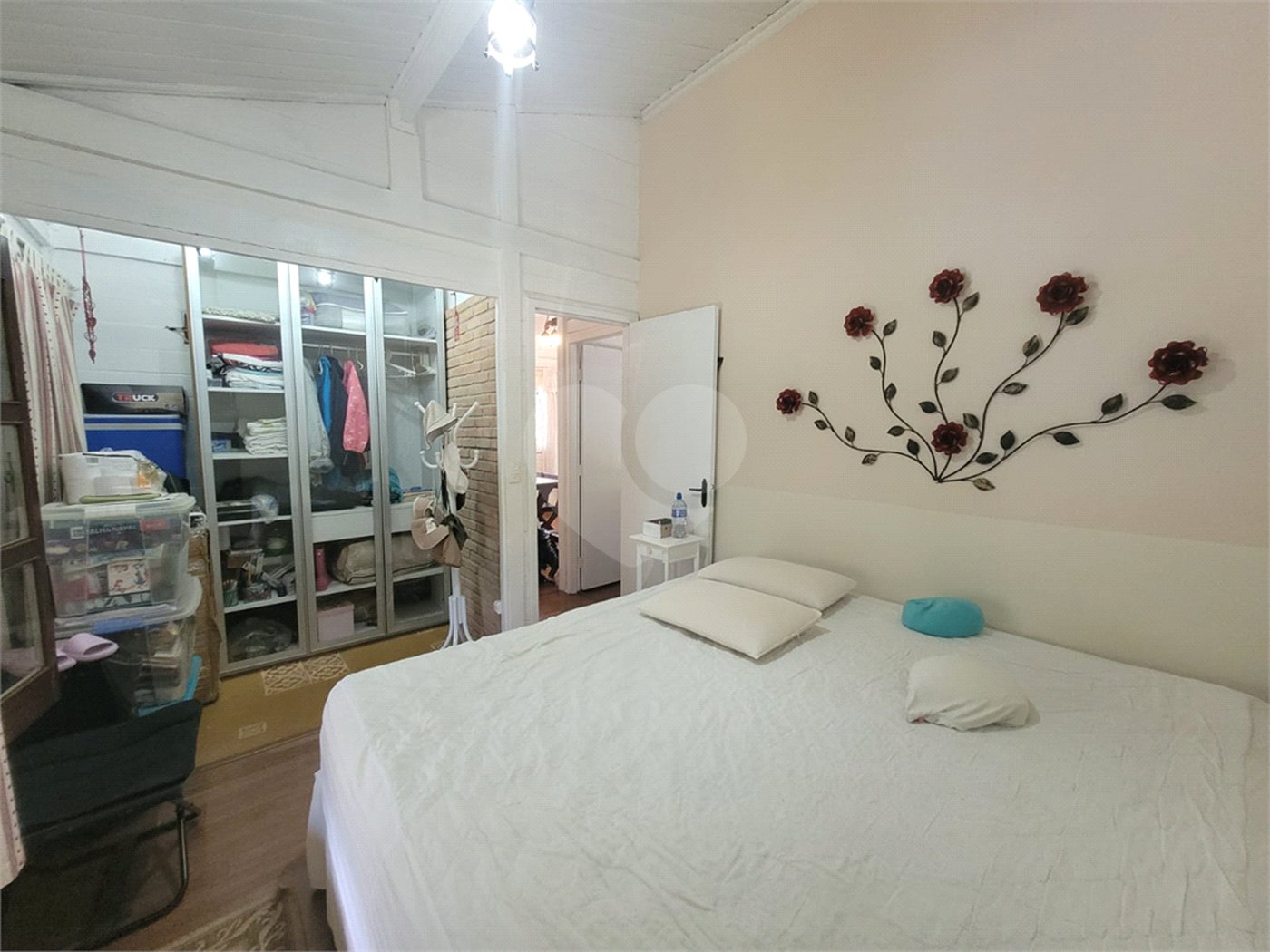 Casa à venda com 2 suítes no condomínio Alpes da Cantareira, Mairiporã - SP