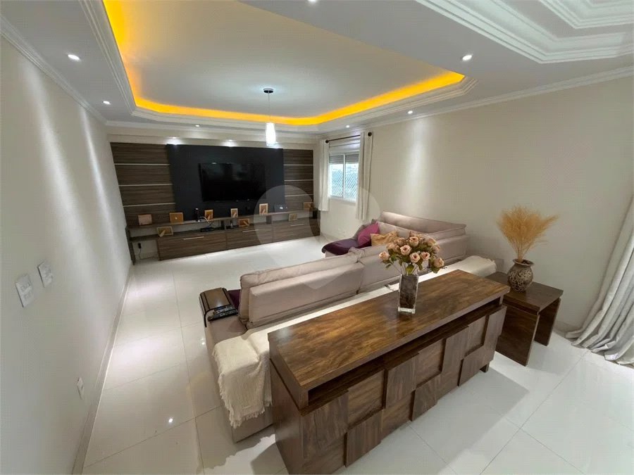 Apartamento à venda com 3 suítes em Jardim Marajoara, São Paulo, SP