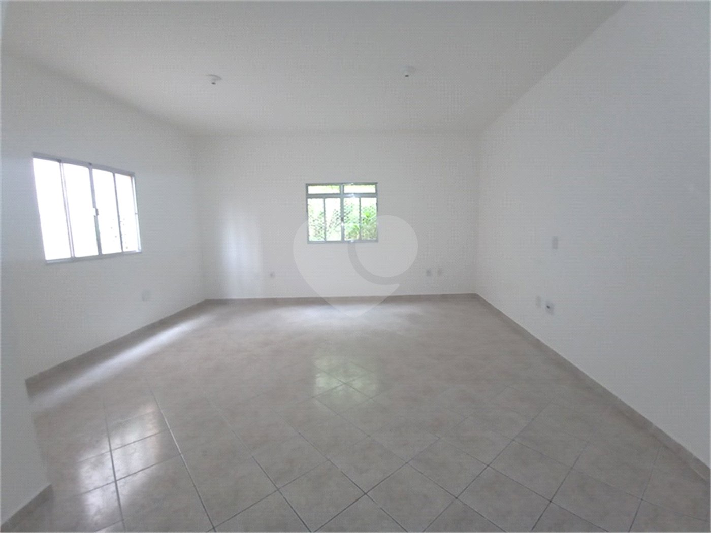 Prédio à venda com 2 quartos, sendo 1 suíte, em Jardim Brasil (zona Norte), São Paulo, SP