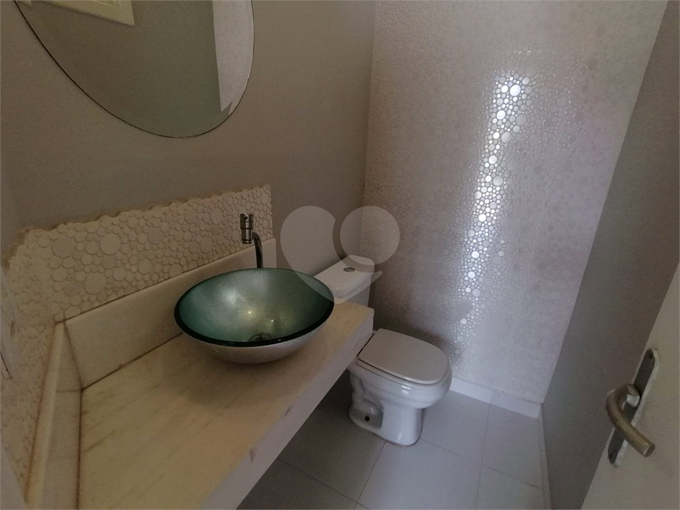 Casa para alugar com 3 quartos, sendo 1 suíte, no condomínio Recanto dos Paturis, Vinhedo - SP