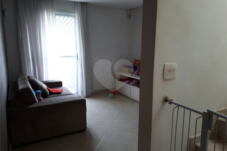 Sobrado à venda com 3 quartos, sendo 1 suíte, em Jardim Ester, São Paulo, SP
