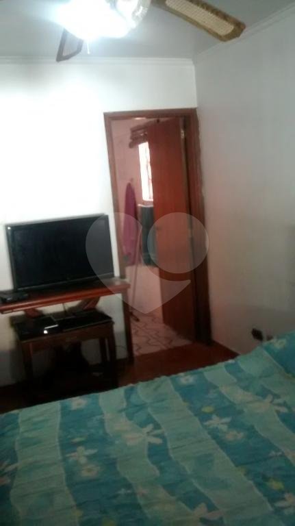 Casa à venda com 4 quartos, sendo 1 suíte, em Parque Vitória, São Paulo, SP