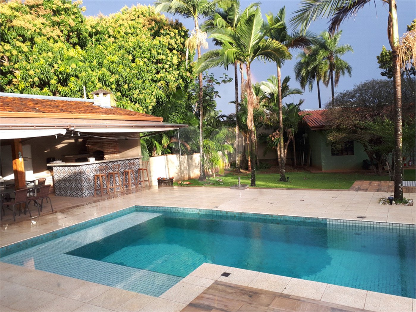 Casa à venda com 3 suítes no condomínio Haras São Luiz, Salto - SP