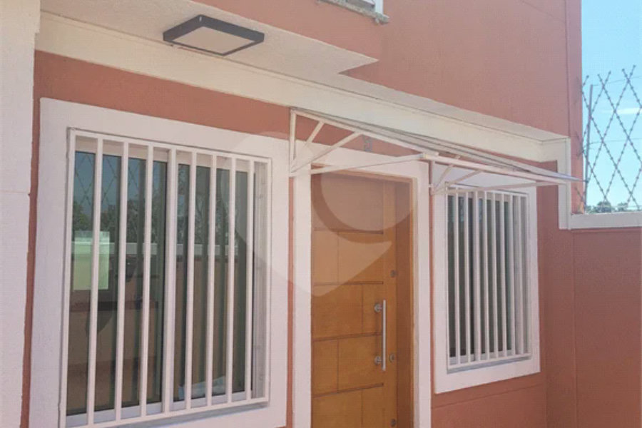 Casa à venda com 2 suítes no condomínio S//nome, São Paulo - SP