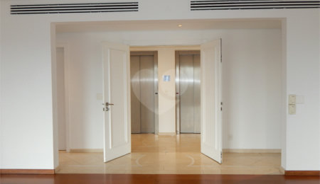 Apartamento à venda com 4 suítes em Moema, São Paulo, SP