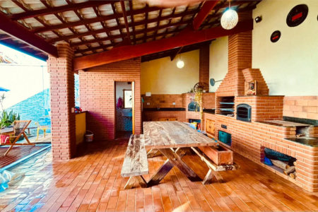 Sobrado à venda com 3 quartos, sendo 1 suíte,  em Chácara Recanto Verde, Cotia, SP