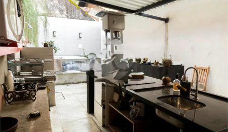 Casa à venda com 6 quartos, sendo 5 suítes,  em Vila do Encontro, São Paulo, SP