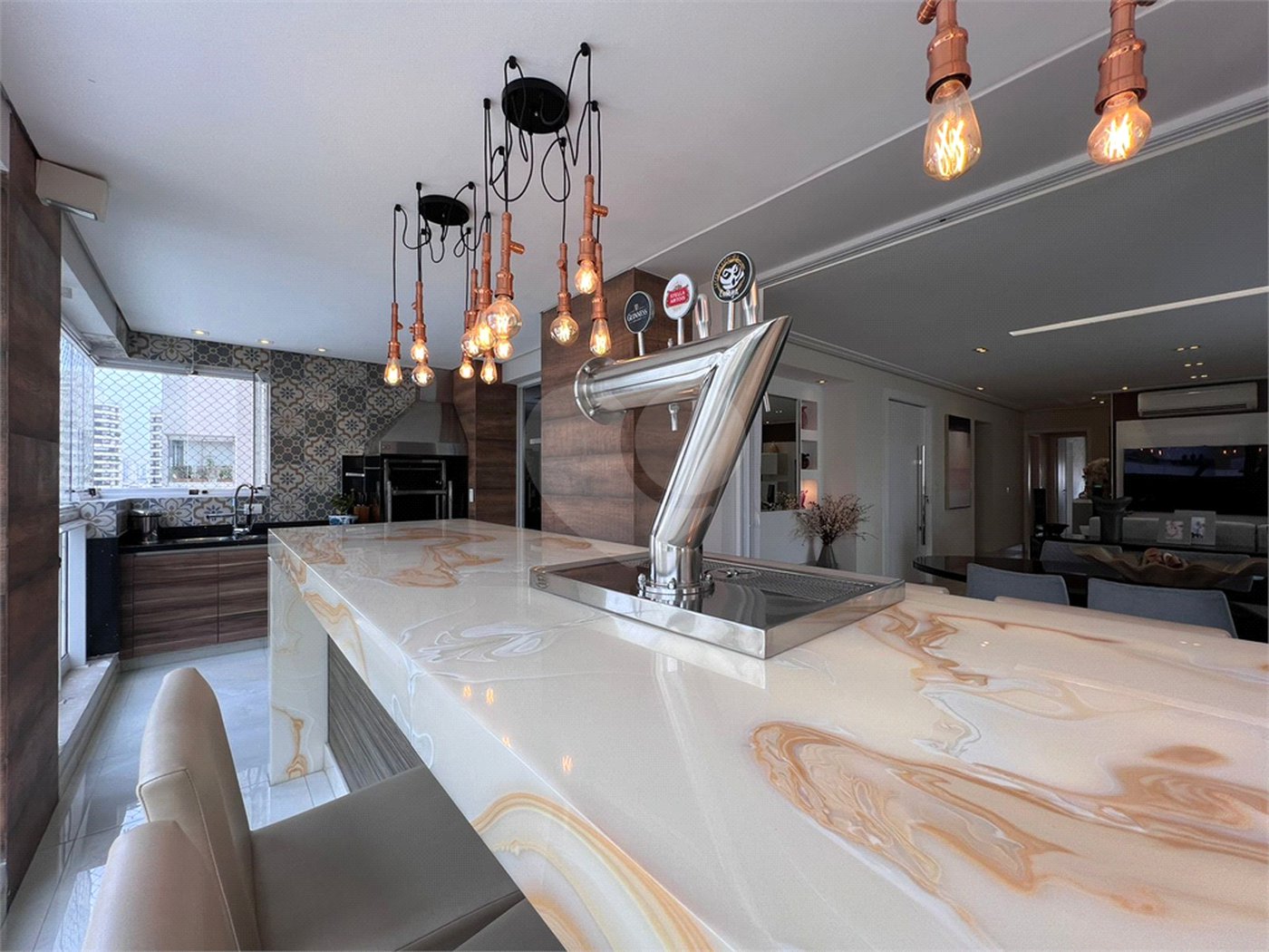 Apartamento à venda com 3 suítes em Santana, São Paulo, SP