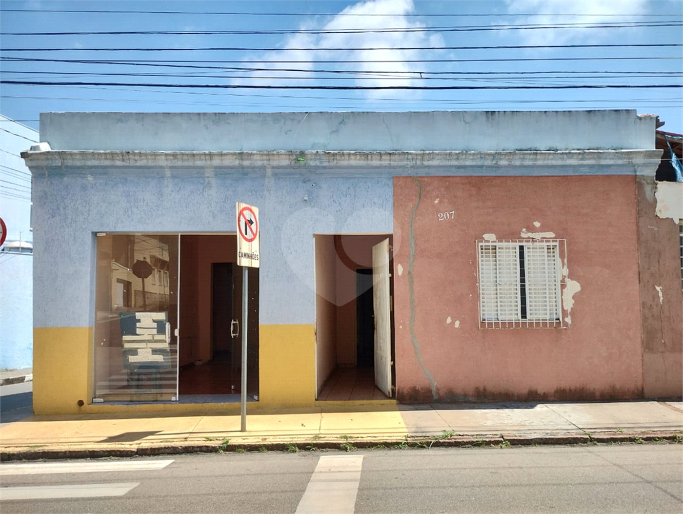 Casa à venda com 2 quartos no Centro, Itapetininga, SP