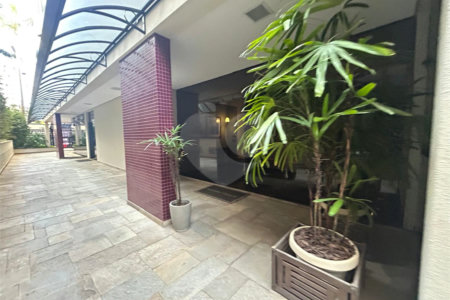 Apartamento à venda com 4 quartos, sendo 2 suítes, em Pinheiros, São Paulo, SP