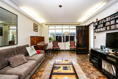 Casa à venda com 3 quartos, sendo 1 suíte,  em Alto da Lapa, São Paulo, SP