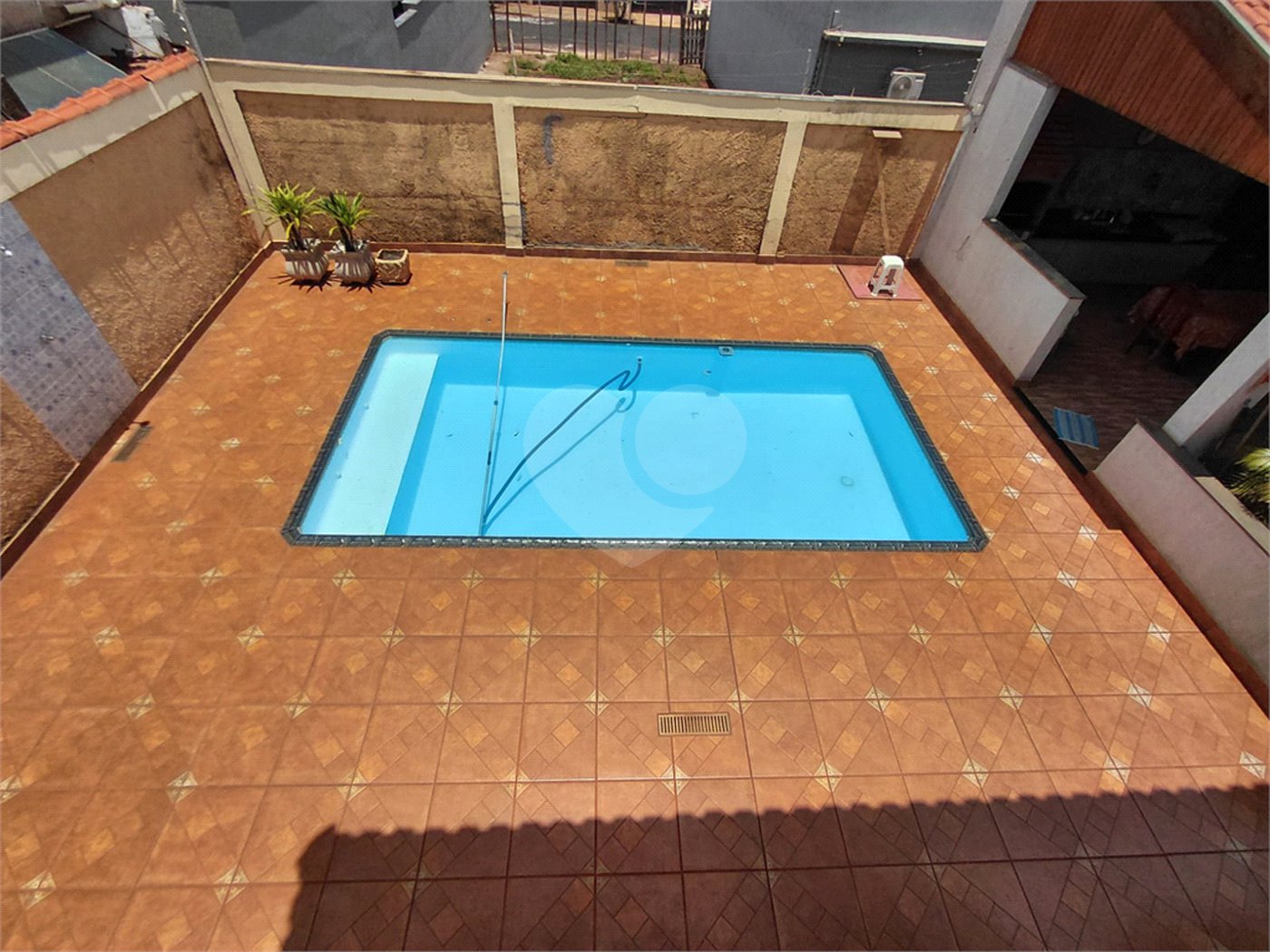 Sobrado à venda com 4 quartos, sendo 1 suíte,  em Parque dos Lagos, Ribeirão Preto, SP
