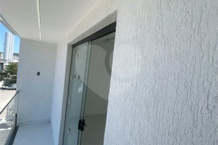 Casa à venda com 3 quartos, sendo 2 suítes, no condomínio Grand Park, Rio de Janeiro - RJ