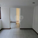 Apartamento à venda com 2 quartos, sendo 1 suíte,  em Jardim Parque Morumbi, São Paulo, SP