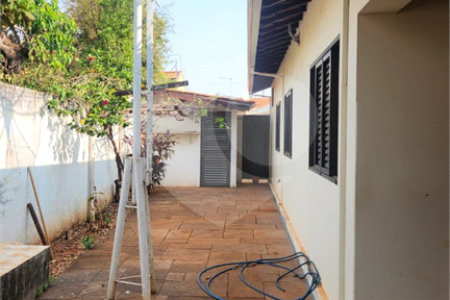 Casa à venda com 3 quartos, sendo 1 suíte, no Centro, Araraquara, SP