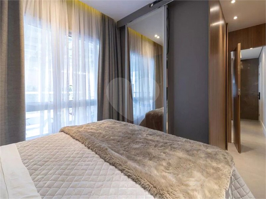 Apartamento à venda com 2 quartos, sendo 1 suíte, em Vila Olímpia, São Paulo, SP