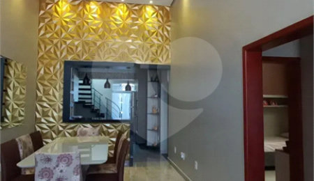 Casa à venda com 3 quartos, sendo 1 suíte,  no condomínio Horto Florestal Villagio, Sorocaba - SP