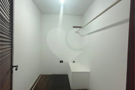Sobrado à venda com 3 quartos, sendo 1 suíte,  em Vila Santo Antônio, São Paulo, SP