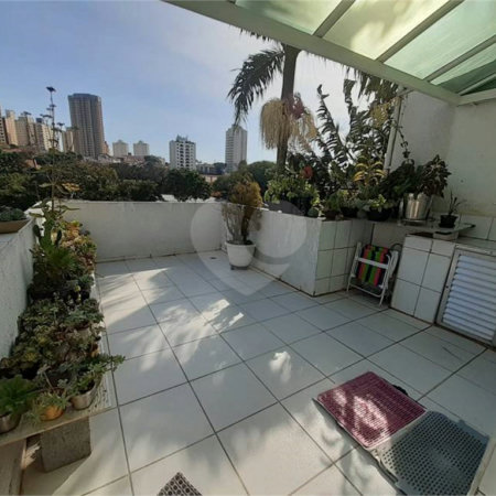 Sobrado à venda com 3 quartos em Santana, São Paulo, SP