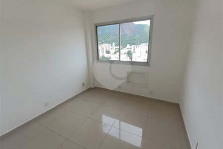 Cobertura à venda com 3 quartos, sendo 1 suíte, em Grajaú, Rio de Janeiro, RJ