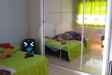Casa à venda com 3 quartos em Santo Antônio, Duque de Caxias, RJ