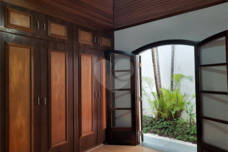 Casa Térrea à venda com 3 quartos, sendo 1 suíte, em Jardim Marajoara, São Paulo, SP