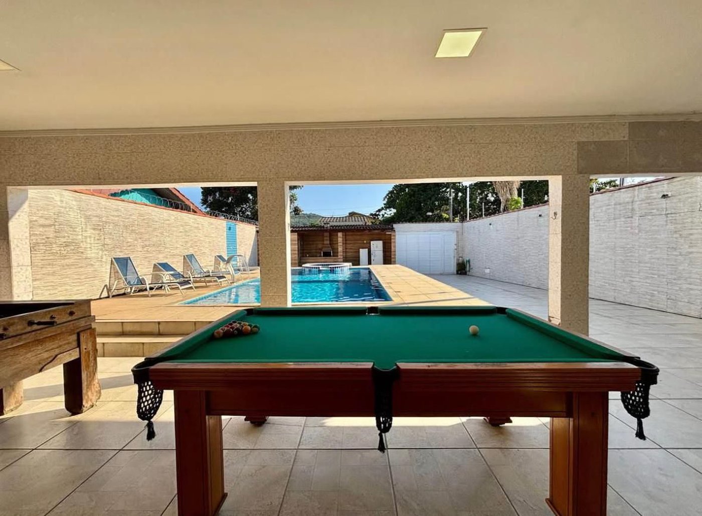 Sobrado à venda, 270 m² por R$ 1.010.000,00 - Balneário Praia do Pernambuco - Guarujá/SP
