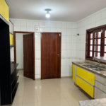 Sobrado à venda ou para alugar com 3 suítes em Vila Sônia, São Paulo, SP