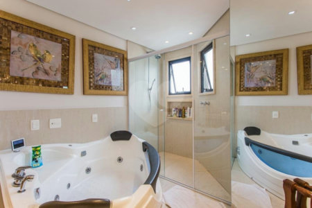 Apartamento à venda com 3 suítes em Campo Belo, São Paulo, SP